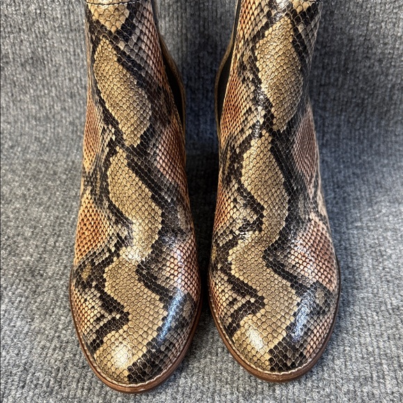 Madewell Snake-Print Ankle Boots in Tan Taupe and Black Size 7.5 - Picture 5 of 16